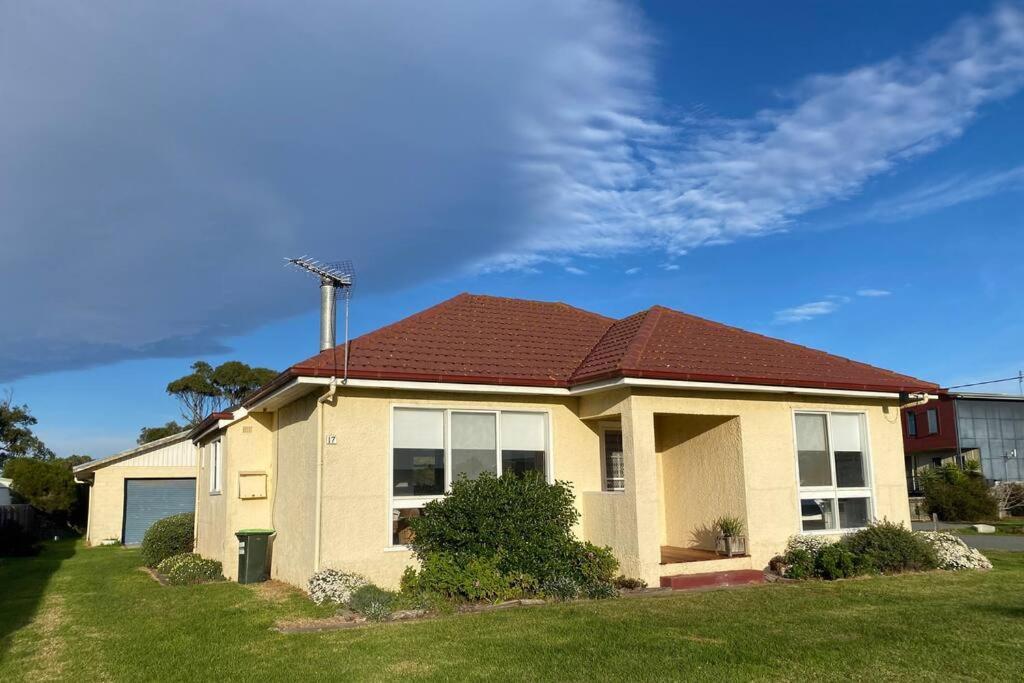 Windspray Cottage Port Albert Exterior photo