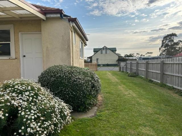 Windspray Cottage Port Albert Exterior photo
